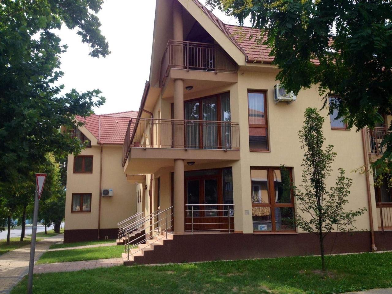 My Home Apartman Hajdúszoboszló Exterior foto
